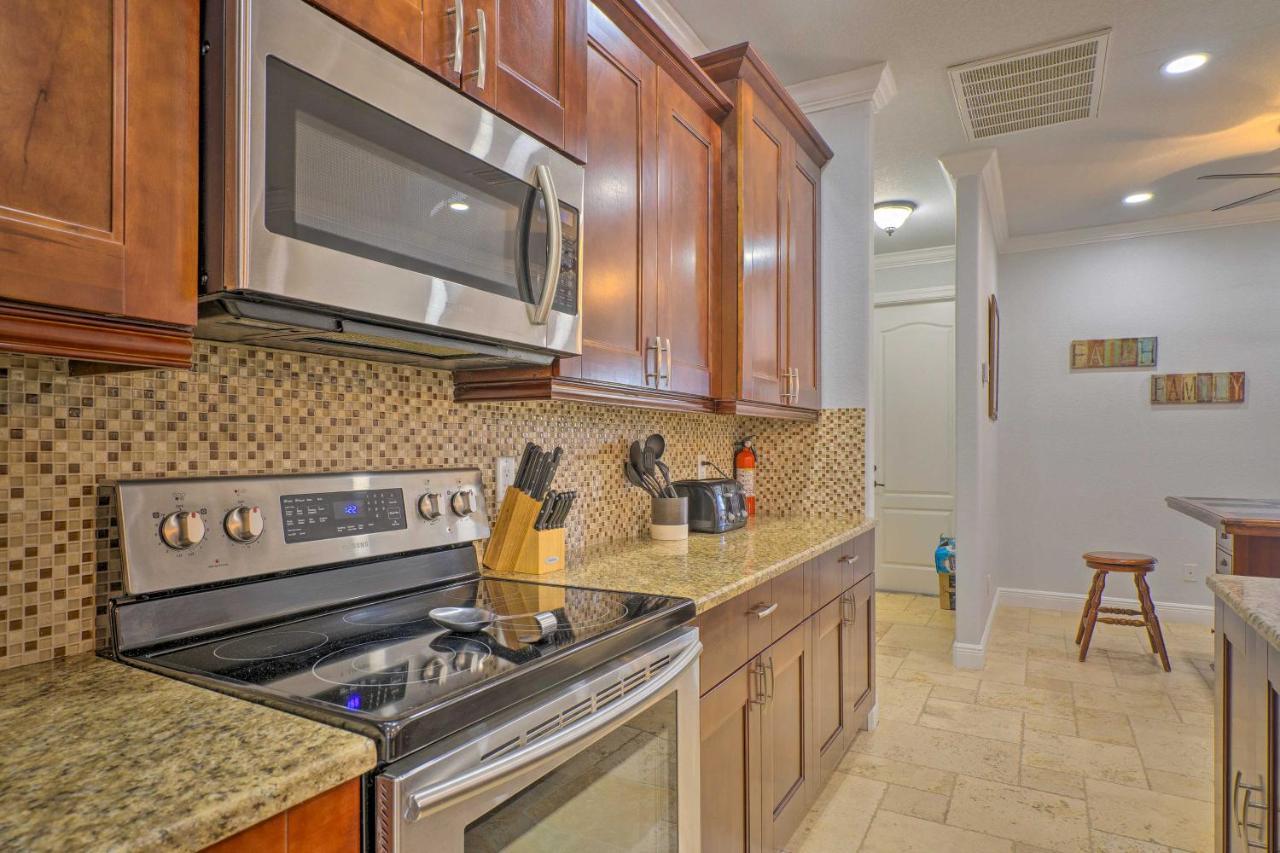Canalfront Cape Coral Home With Patio And Grill! Bagian luar foto