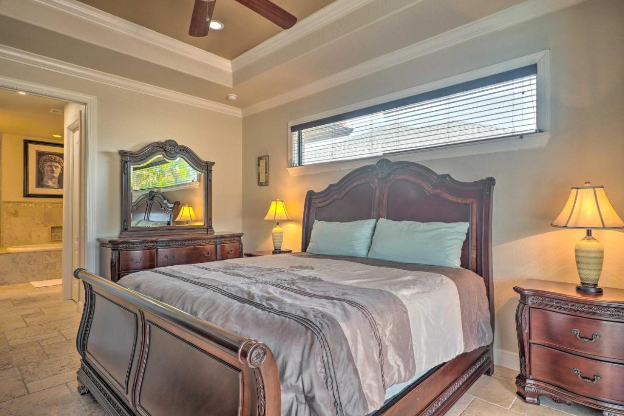 Canalfront Cape Coral Home With Patio And Grill! Bagian luar foto
